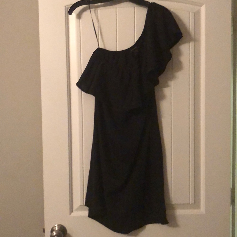 NWT Black Off the shoulder dress -6